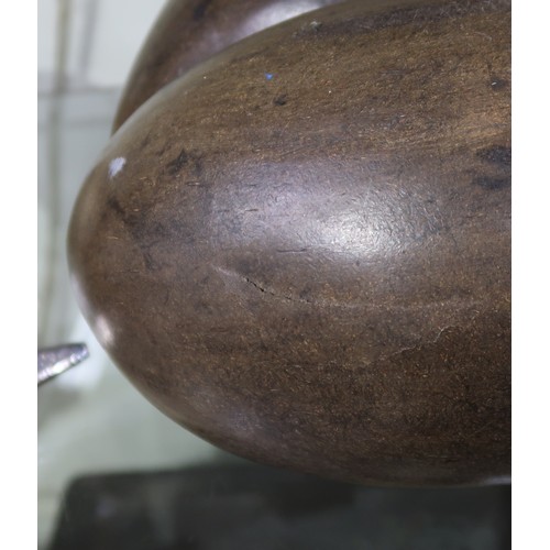 2604 - A COCO DE MER NUT (LODOICEA)Measuring approx. 30cm wide x 25cm wide