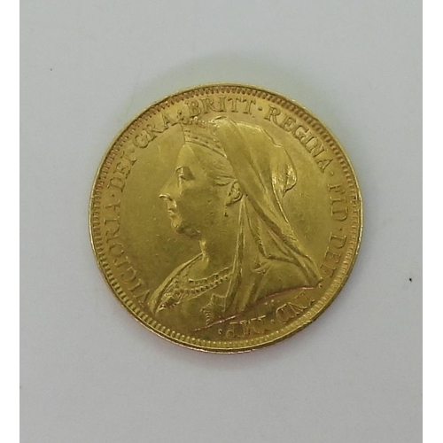 400 - Victoria (1837-1901) 1 Sovereign 1895Obverse the bust of Queen Victoria facing left : ... 