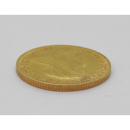 400 - Victoria (1837-1901) 1 Sovereign 1895Obverse the bust of Queen Victoria facing left : ... 