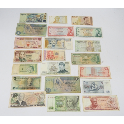 438 - A mixed lot of worldwide banknotes 