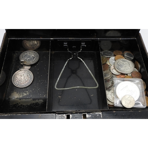 442 - United States of America a collection to include silver dollars, The Thomas Jefferson Presidential C... 