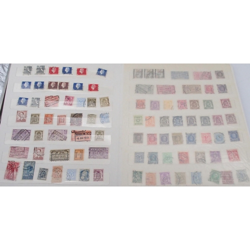 452 - A worldwide collection of stamps in five albums with early Great Britain, Australia, Belgium, Britis... 