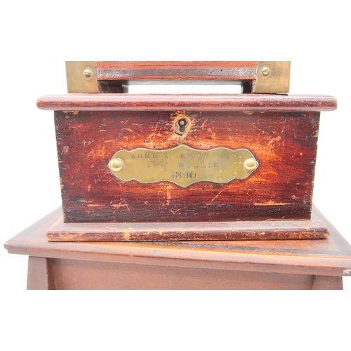 557 - A collection of wooden boxes, to include a late-Victorian miniature kist with brass plaque affixed r... 