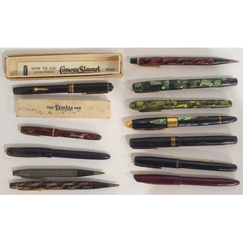 566 - Assorted vintage fountain pens, to include a boxed Conway-Stewart No. 338 pen, Dinkie Pen, Mabie Tod... 