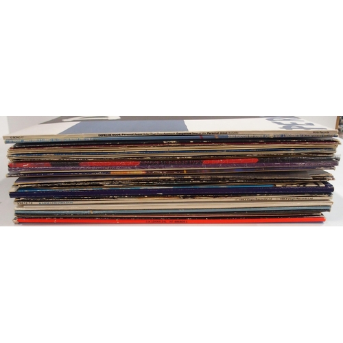 463 - VINYL RECORDS a collection of EP and LP records in 4 boxes with Alphaville, Alison Moyet, A-Ha, ABC,... 