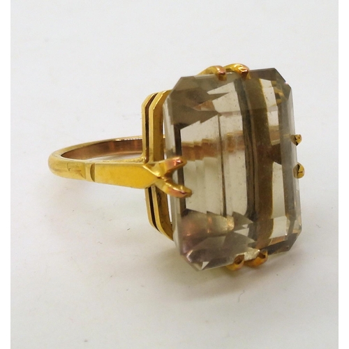 759 - A 9ct gold smoky quartz ring, size N, weight 8.7gms