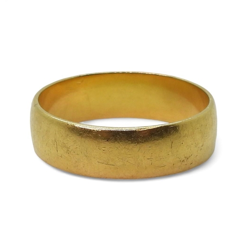 803 - A 22ct gold wedding ring, size R, weight 5.6gms