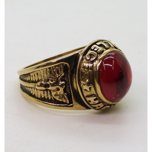 815 - A 9ct gold American College style Harvard College design, ring, set with a red gem, size Y, weight 1... 