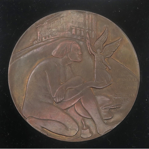 459 - Glasgow School of ArtA cased Newberry Medal awarded to Mary Campbell Mackie, June 1943Provenance: Ma... 