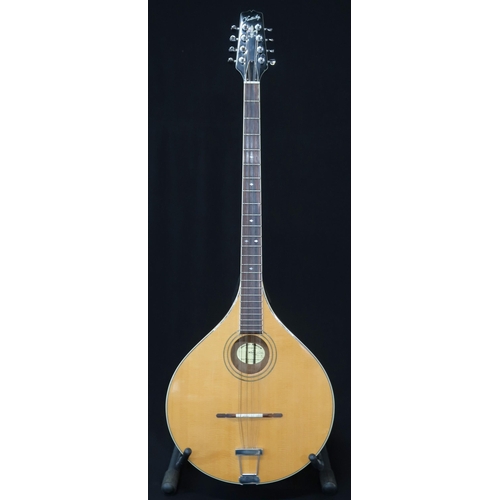 356 - A Kentucky bouzouki mandolin 24 frets model KM-004 serial number 18514 bearing label to the interior... 