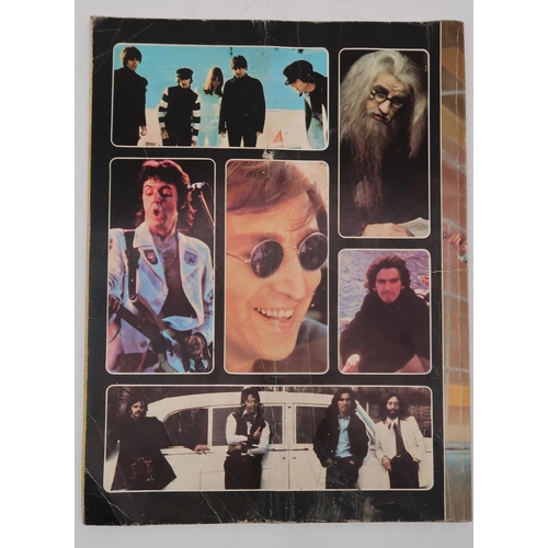 414 - The Beatles a lot comprising various A & B & C chewing gum cards featuring the Beatles, Roll... 