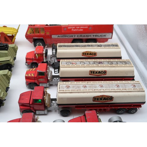 523 - A boxed Corgi 1103 Chubb Pathfinder Airport Crash Truck, 1118 Chubb Pathfinder and 1101 Warner &... 