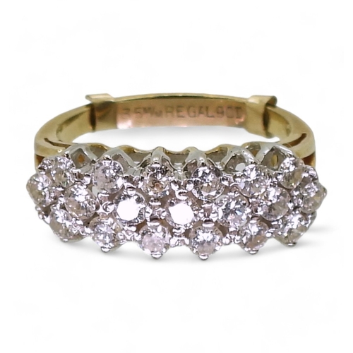 2706 - AN 18CT GOLD DIAMOND CLUSTER RINGset with estimated approx 0.50cts of brilliant cut diamonds. finger... 