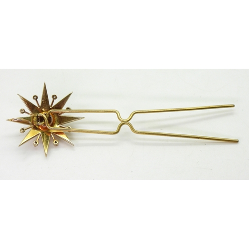 2710 - A VICTORIAN STAR PENDANT BROOCHthe mount in bright yellow metal, set with quality split pearls and o... 