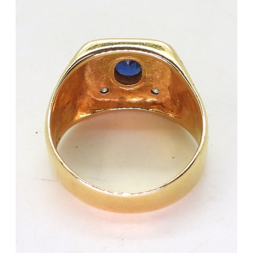 2732 - A SAPPHIRE & DIAMOND RINGmade in bright yellow metal, set with a 6mm x 5mm x 2.8mm sapphire, fur... 