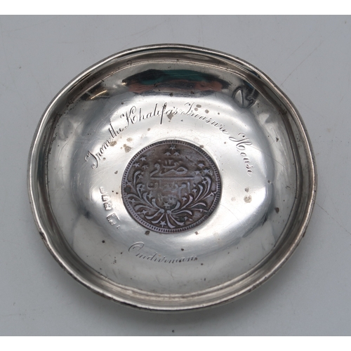 2501 - MILITARY INTEREST;An Edwardian silver dish, by Samson Mordan & Co, London, inset with a 20 Qirsh... 