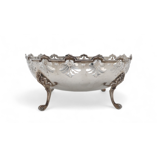 2506 - A GEORGE V SILVER FRUIT BOWLby Docker & Burn, Birmingham 1923, the interior petal-engraved, with... 