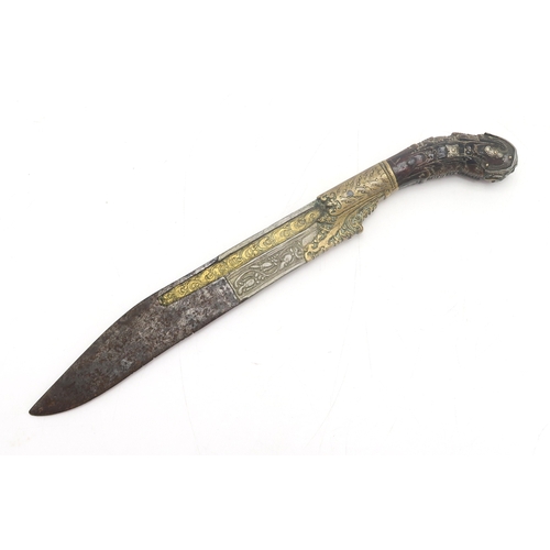 2654 - A SRI LANKAN PIHA KAETTA DAGGER18th or 19th century, with finely carved horn grip, the blade measuri... 