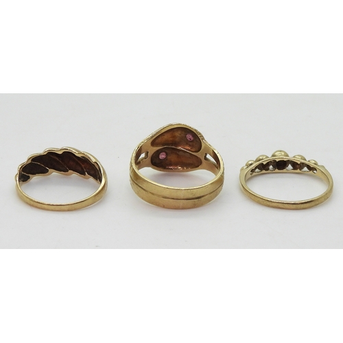 9020 - Three 9ct gold rings, a snake ring, size O1/2, a bobble ring size O1/2, and another size N, weight 8... 