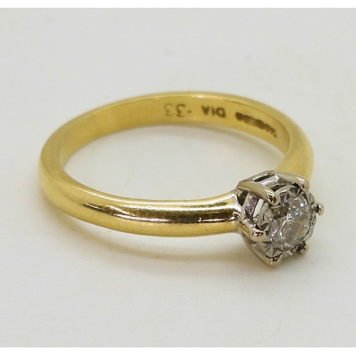 9034 - An 18ct gold 0.25ct diamond solitaire ring, in a star cut illusion setting. Finger size L1/2, weight... 