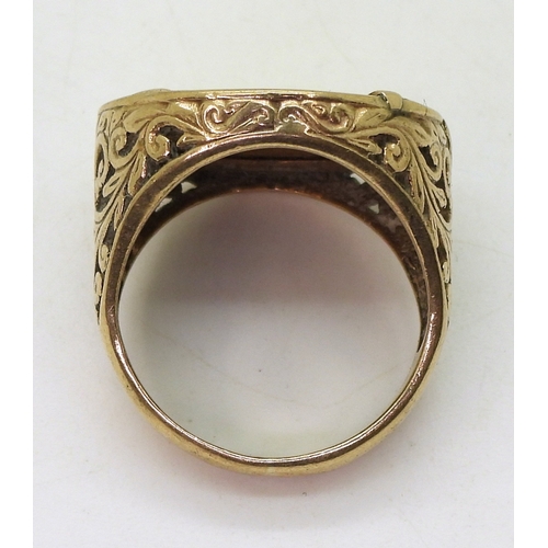 9035 - 1903 full gold sovereign in a 9ct gold ring mount, finger size V, weight 17.1gms