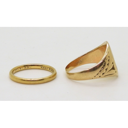 9037 - An 18ct gold 'Fidelity' brand wedding ring, size O1/2, weight 2.7gms together with a yellow metal si... 