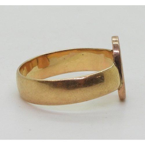 9039 - An 18ct gold wedding ring (converted to a signet) made by H.A Henry Hyde Aston of Birmingham with ha... 