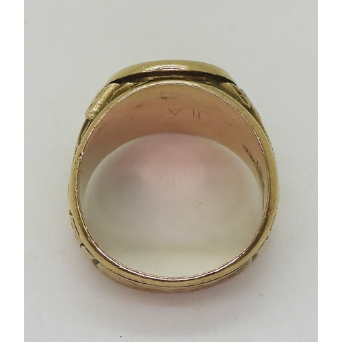 9055 - A 10k gold American college ring, for Oklahoma State University 1994, set with a clear gem, size W1/... 