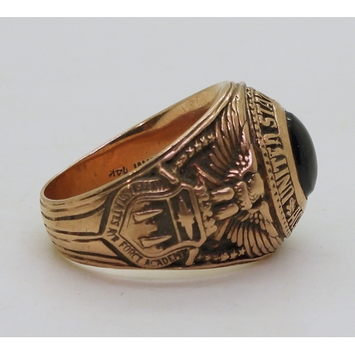 9058 - A 14k gold American College ring for United States Air Force Academy 1971, made by Justine, finger s... 