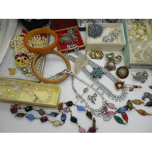 854 - vintage costume jewellery to include Ciro, a Bucherer box with a continental silver marcasite brooch... 