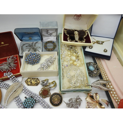 854 - vintage costume jewellery to include Ciro, a Bucherer box with a continental silver marcasite brooch... 