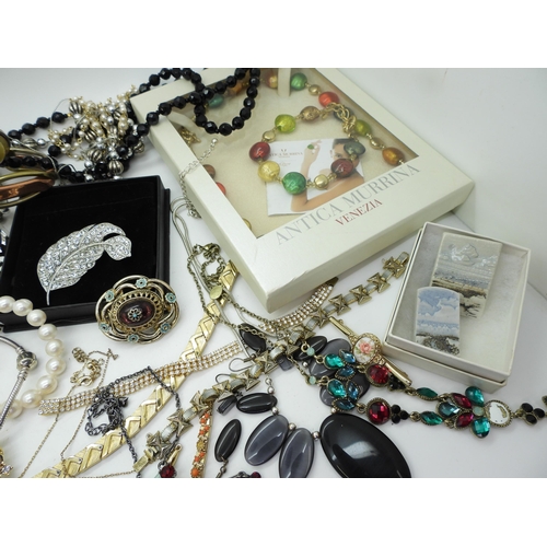 882 - A collection of silver & costume jewellery to include Murano glass items, a silver Pandora brace... 