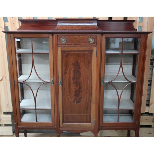 65 - An Edwardian mahogany and checked inlaid display cabinet with single drawer over cabinet door flanke... 