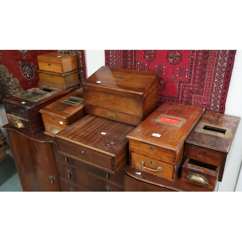 76 - A lot of five assorted 20th century wooden shops tils/cash drawers and two assorted hinge topped box... 