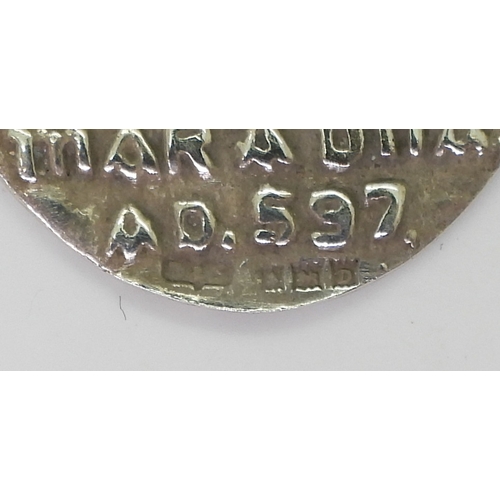 2773 - ALEXANDER RITCHIE & ASSOCIATED JEWELSan Alexander Ritchie cross, stamped AR Iona, was owned by o... 