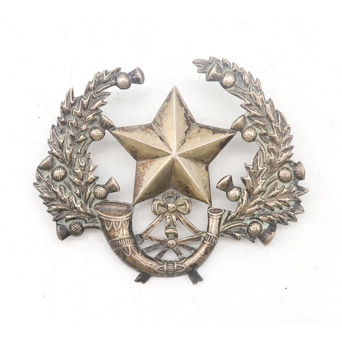 435 - A silver Cameronians (Scottish Rifles) Officer's Glengarry cap badge, maker's mark rubbed, Edinburgh... 