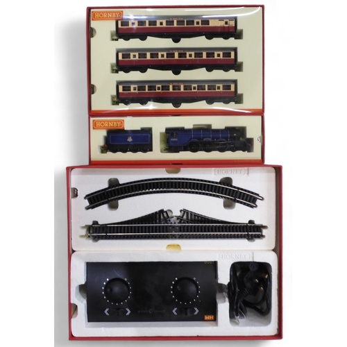 525 - A boxed Hornby 00-gauge 