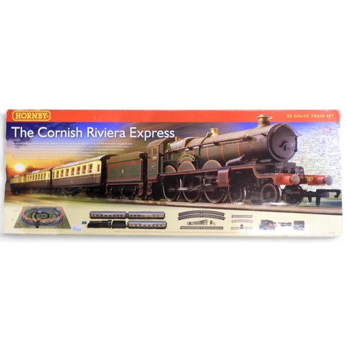 529 - A boxed Hornby 00-gauge R1102 