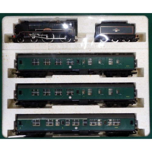 Boxed Hornby 00-gauge Special Presentation Edition R2082 BR Schools (w ...