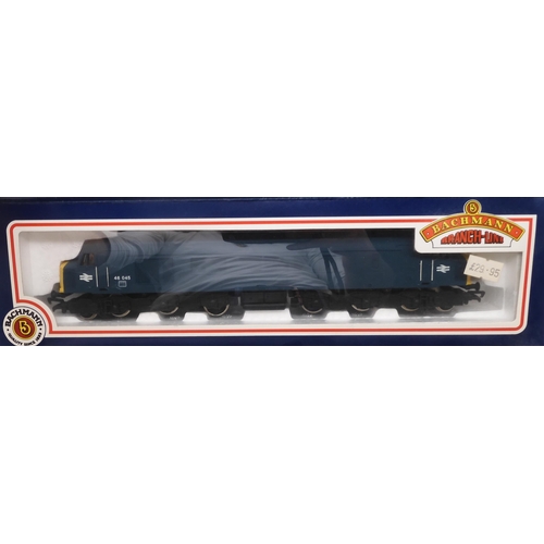 541 - A boxed Bachmann Branch-Line 00-gauge 32-979Y Class 66 Diesel 66301 Fastline locomotive, with an old... 