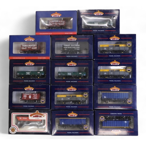 543 - Assorted boxed Bachmann Branch-Line goods wagons, to include 37-2009K 7 Plank End Door Wagon 