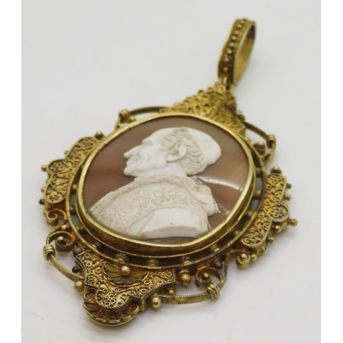 2785 - A CAMEO OF POPE LEO XIIIin an ornate gilded white metal locket back mount. Pope Leo XIII was in offi... 