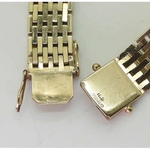 2789 - A 9CT GOLD BRACELETwith decorative brick links, length 18.5cm, weight 17.5gms