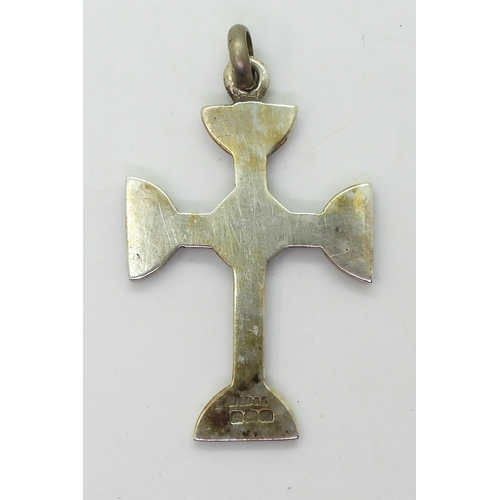 2796 - IONA SILVERSMITH JEWELSA cross made for Iain MacCormick's sister Annie, by Alexander Ritchie, stampe... 