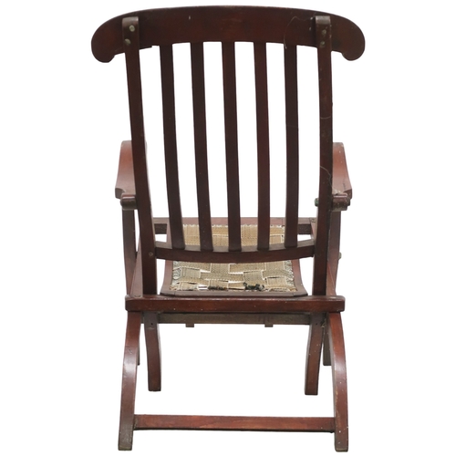 2005 - AN EARLY 20TH CENTURY STAINED BEECH WHITE STAR LINE STEAMER FOLDING DECK CHAIR railed backrest carve... 