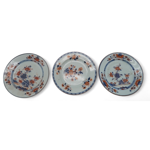 2402 - EIGHT VARIOUS CHINESE EXPORT IMARI PATTERN PLATESpainted with flowers, 22.5cm and 23cm diameter and ... 