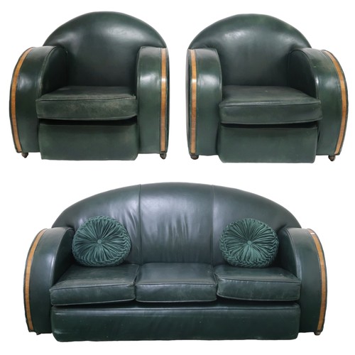 2087 - AN EARLY 20TH CENTURY ART DECO HUMPBACKED THREE PIECE SUITE each with green leather upholstery and t... 