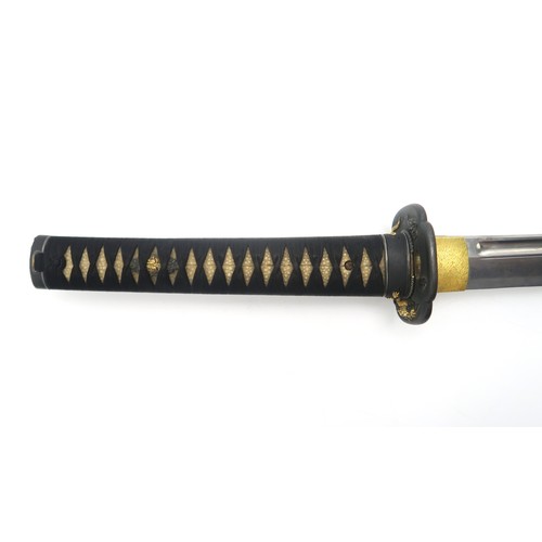 2609 - A FINE JAPANESE KATANAWith ornately cast bronze mounts throughout featuring gilt dragons; the white ... 