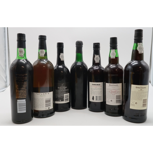 2697C - PORT WINECockburn's Vintage 1970, Sandeman Late Bottled Vintage 1986, Charles Harris Vintage 1985, C... 