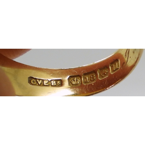 2827 - AN 18CT GOLD MOURNING RINGthe band decorated with flowers, hallmarked Birmingham 1919, with inscript... 